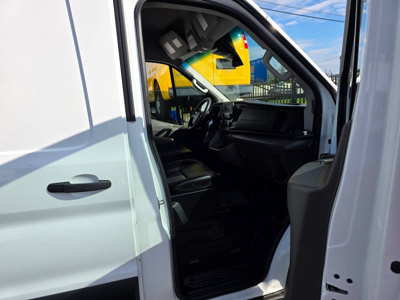 Used 2021 Ford Transit 250 Medium Roof RWD image 17