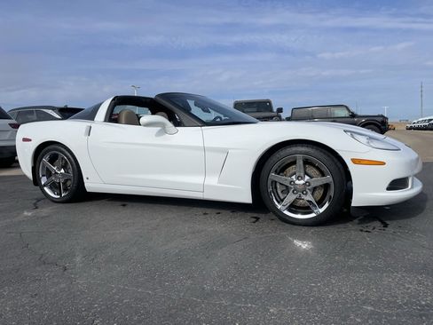 Used 2007 Chevrolet Corvette Coupe w/ Preferred Equipment Group image 5