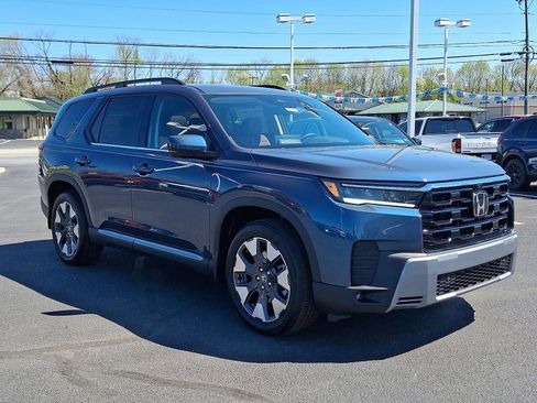 New 2026 Honda Pilot Elite image 2