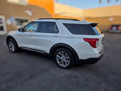 Used 2020 Ford Explorer XLT w/ Equipment Group 202A RWD image 3