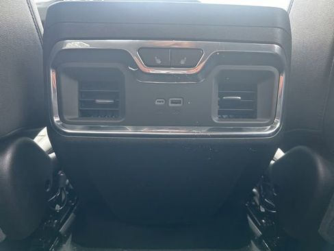 New 2026 GMC Sierra 3500 SLT AWD/4WD image 28