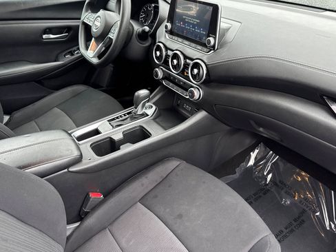Used 2024 Nissan Sentra SV image 33