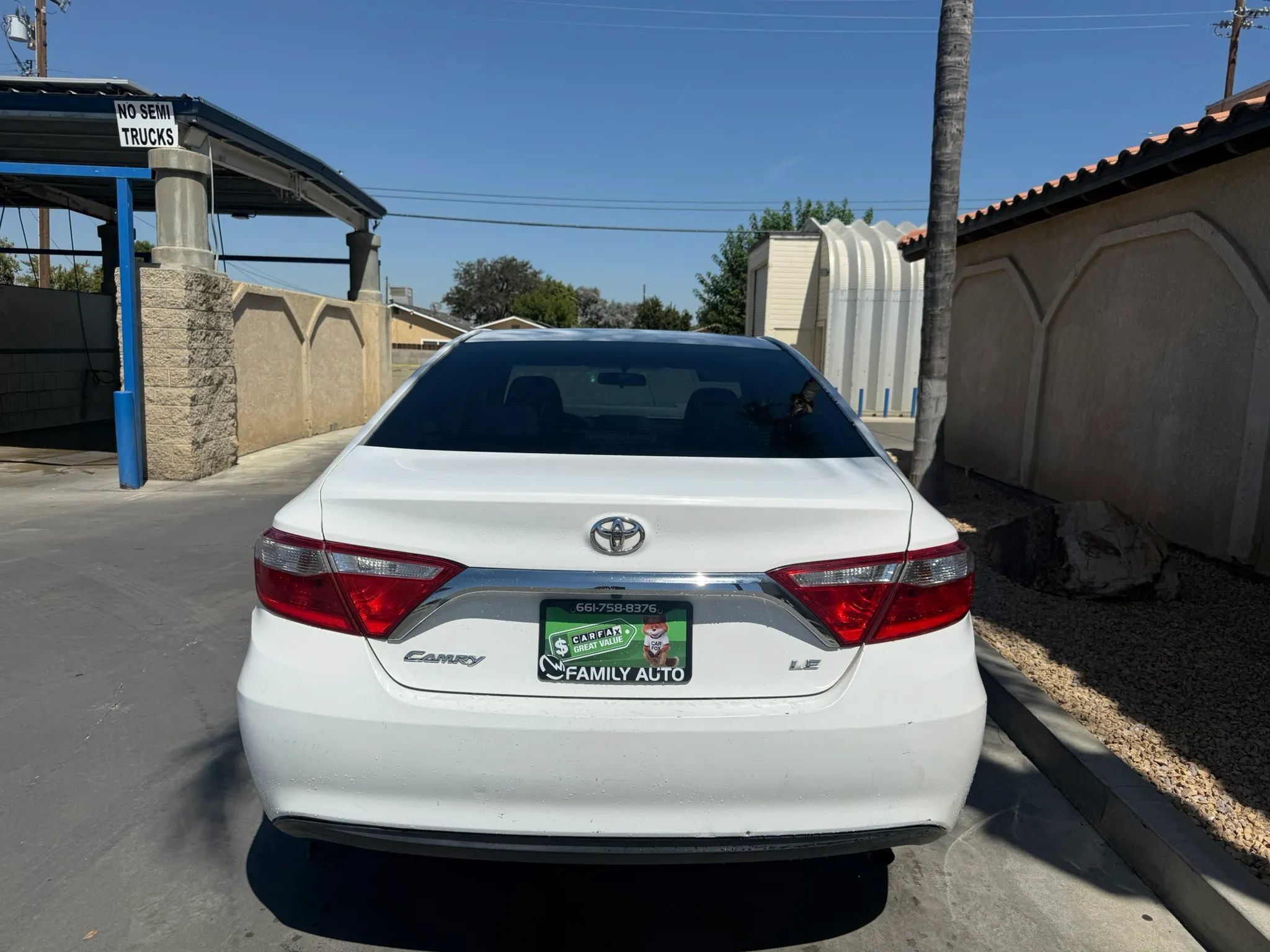 Used 2015 Toyota Camry LE FWD image 5