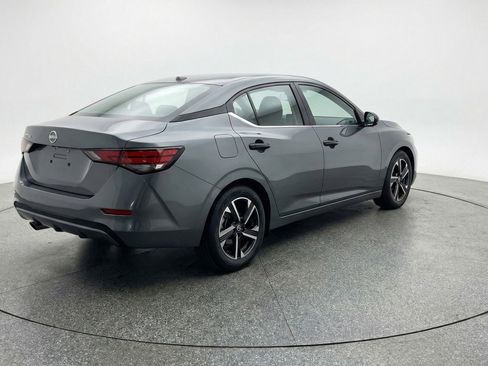 Used 2025 Nissan Sentra SV FWD image 9