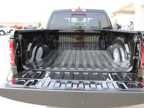 New 2026 RAM 1500 Express AWD/4WD image 9