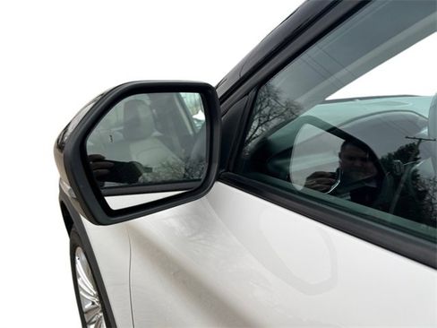 Used 2021 Ford Explorer Limited w/ Hybrid Equipment Group 310A image 19