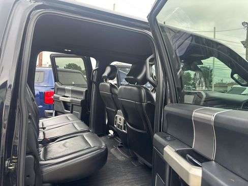 Used 2017 Ford F150 Lariat w/ Equipment Group 502A Luxury AWD/4WD image 13