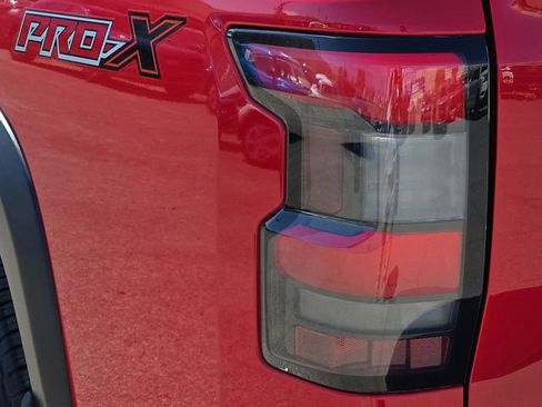Used 2023 Nissan Frontier Pro-X w/ Pro-X Premium Package image 10