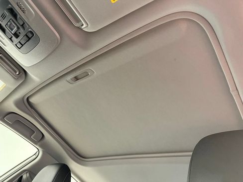 Certified 2023 Toyota Camry SE AWD/4WD image 18