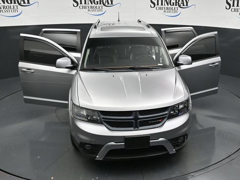 Used 2018 Dodge Journey Crossroad w/ Nav & Sun Group FWD image 25