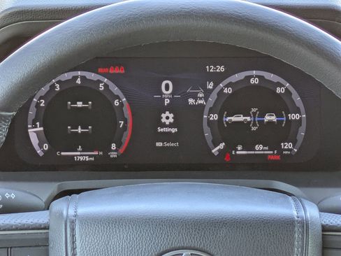 Used 2025 Toyota Tacoma TRD Sport image 23