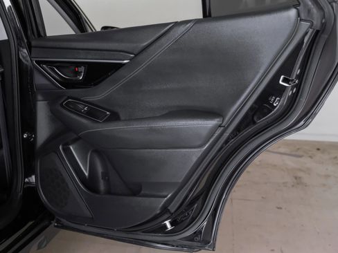 Used 2023 Subaru Outback Limited image 43