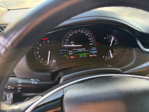 Used 2018 Cadillac XTS Luxury FWD image 16