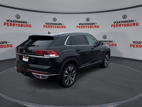 Certified 2023 Volkswagen Atlas Cross Sport SEL Premium R-Line image 8