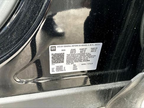 Used 2024 GMC Terrain SLE image 31