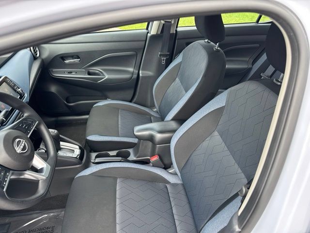 Used 2025 Nissan Versa SV w/ Trunk Package FWD image 45
