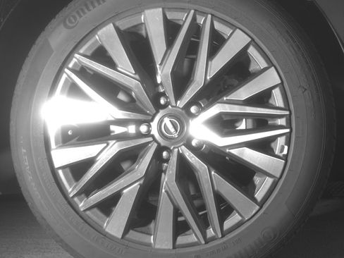 Used 2025 Nissan Altima 2.5 SV image 13