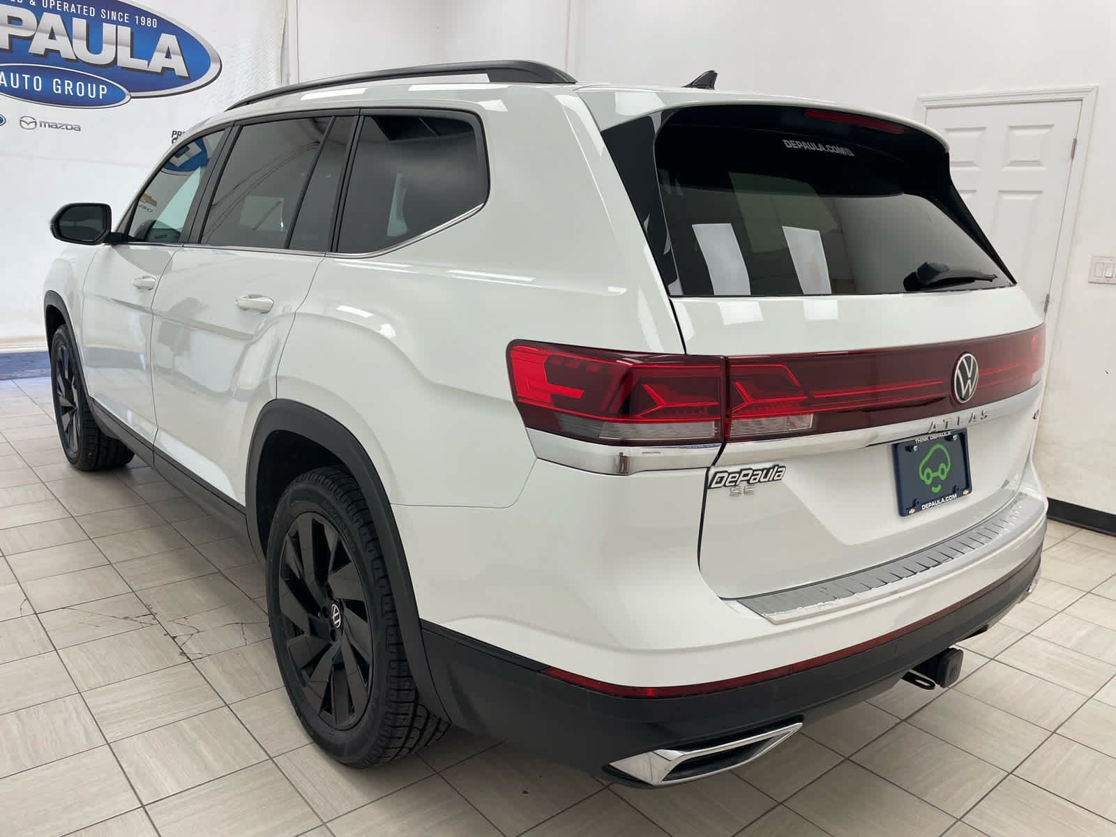 Used 2024 Volkswagen Atlas SE AWD/4WD image 22