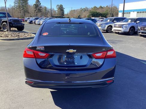Used 2023 Chevrolet Malibu LT image 3