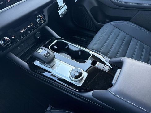 New 2026 Mitsubishi Outlander SE FWD image 19
