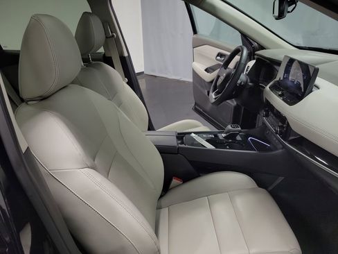 Used 2024 Nissan Rogue SL w/ SL Premium Package FWD image 22