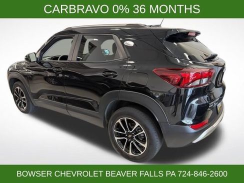 Used 2024 Chevrolet TrailBlazer LT image 2
