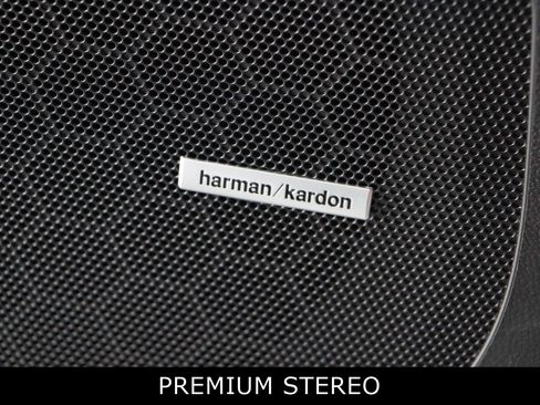 Used 2022 Subaru Ascent Limited w/ Technology Package image 25