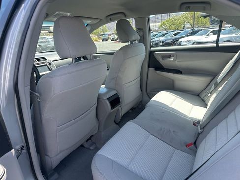 Used 2015 Toyota Camry LE FWD image 8