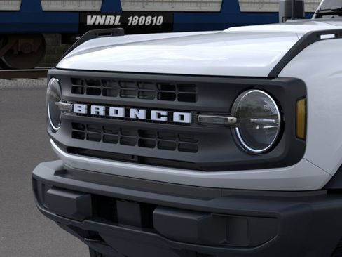 New 2026 Ford Bronco 2-Door AWD/4WD image 19