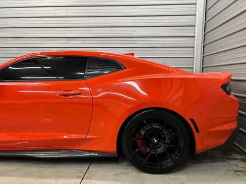 Used 2019 Chevrolet Camaro SS image 5