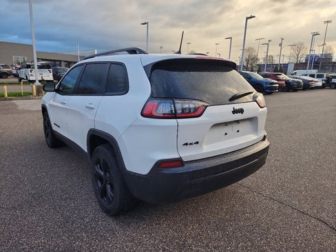 Used 2023 Jeep Cherokee Altitude Lux w/ Lux Elite Package image 5