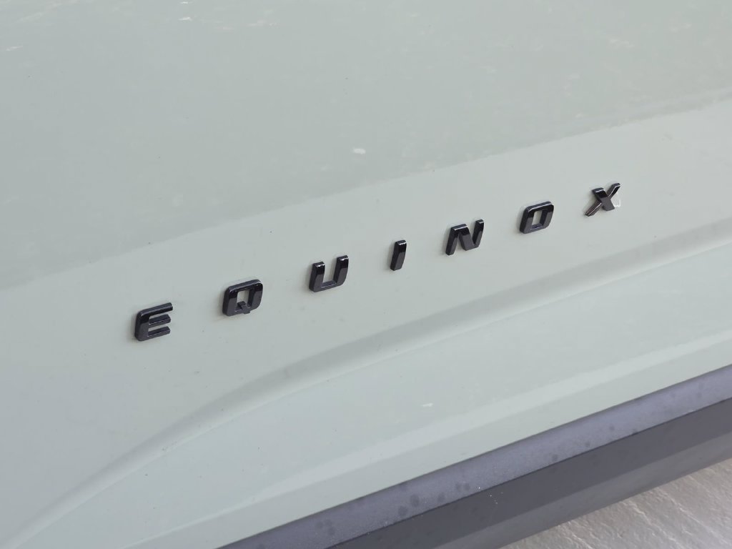Used 2026 Chevrolet Equinox LT w/ Convenience Package II FWD image 29