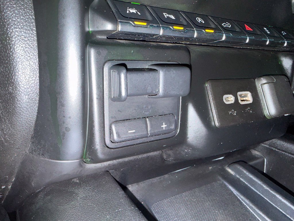 Used 2019 Chevrolet Silverado 1500 High Country w/ Technology Package AWD/4WD image 40