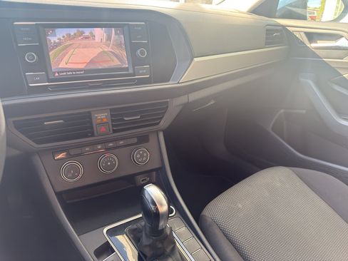 Used 2019 Volkswagen Jetta S image 12