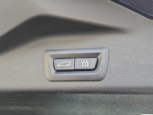 Used 2019 BMW X5 xDrive40i w/ Convenience Package AWD/4WD image 30