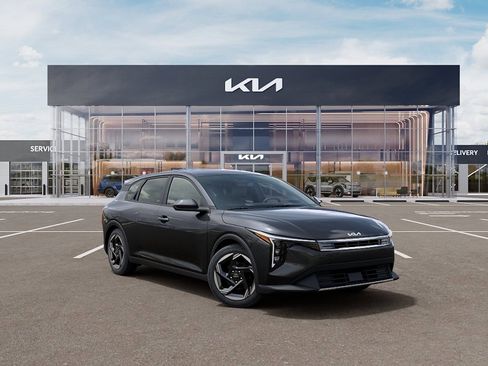 New 2026 Kia K4 EX FWD image 9