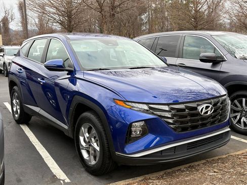 Certified 2022 Hyundai Tucson SE image 1