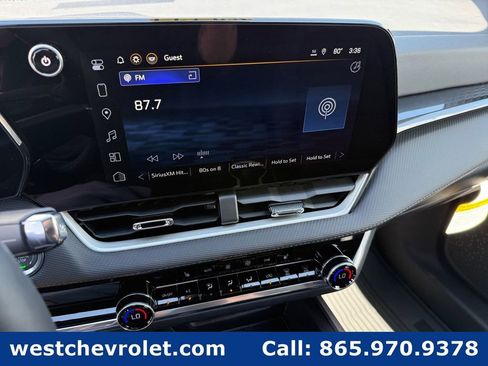New 2026 Chevrolet Equinox LT w/ Convenience Package II FWD image 18