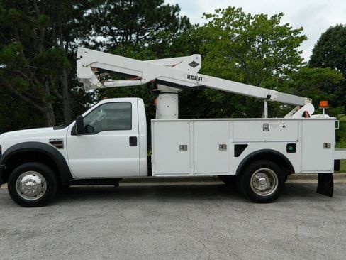 Used 2008 Ford F550 2WD Regular Cab Super Duty image 4