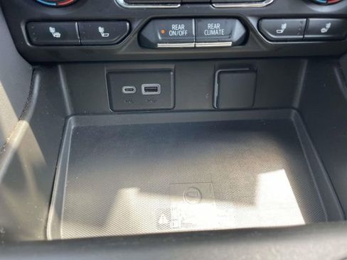 Used 2024 Chevrolet Tahoe LT RWD image 29