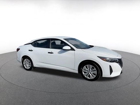 Used 2025 Nissan Sentra S image 2