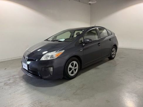 Used 2013 Toyota Prius One image 3