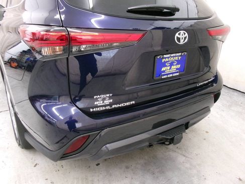 Used 2021 Toyota Highlander Limited AWD/4WD image 8