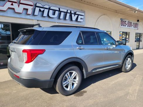 Used 2023 Ford Explorer XLT w/ Equipment Group 202A image 3