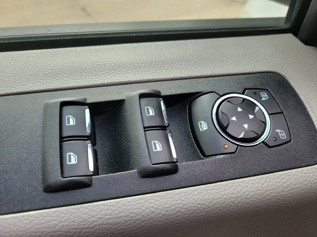 Used 2019 Ford F150 XLT w/ Equipment Group 302A Luxury AWD/4WD image 19