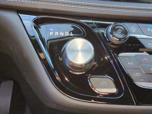 New 2026 Chrysler Pacifica Select image 14