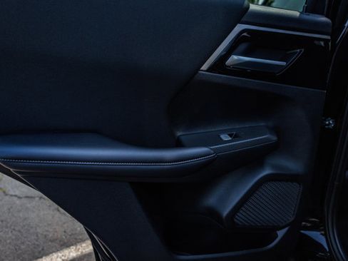 New 2025 Mitsubishi Outlander ES image 20