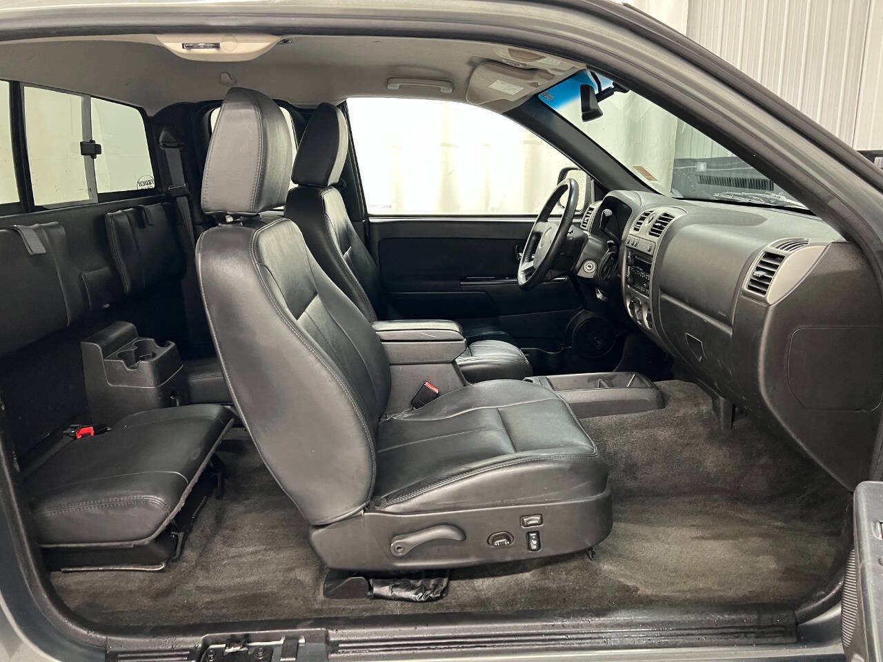 Used 2011 GMC Canyon SLT AWD/4WD image 10