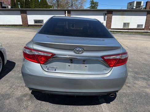 Used 2016 Toyota Camry SE FWD image 5