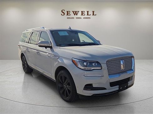 Certified 2023 Lincoln Navigator L Reserve image 6